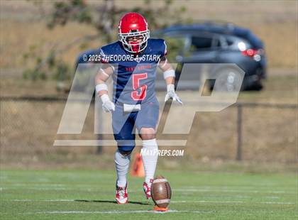 Thumbnail 2 in Lamar @ Kent Denver (CHSAA 5A 1st Round) photogallery.