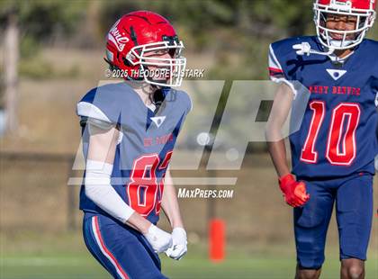 Thumbnail 2 in Lamar @ Kent Denver (CHSAA 5A 1st Round) photogallery.