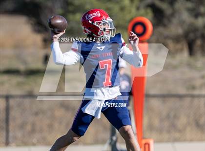 Thumbnail 3 in Lamar @ Kent Denver (CHSAA 5A 1st Round) photogallery.