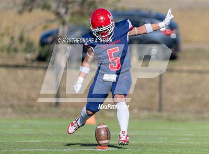 Thumbnail 3 in Lamar @ Kent Denver (CHSAA 5A 1st Round) photogallery.