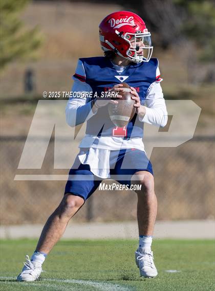 Thumbnail 1 in Lamar @ Kent Denver (CHSAA 5A 1st Round) photogallery.