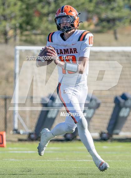 Thumbnail 3 in Lamar @ Kent Denver (CHSAA 5A 1st Round) photogallery.