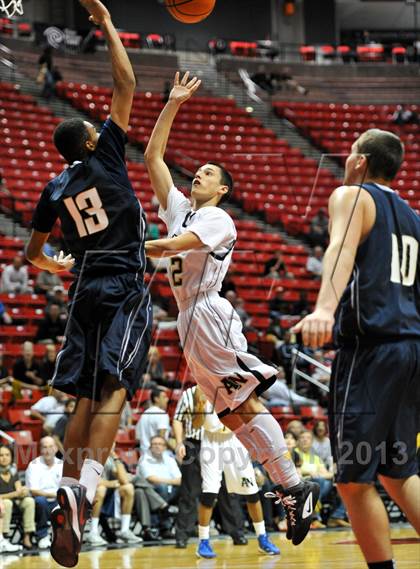 Thumbnail 1 in Army-Navy vs. Mater Dei Catholic (CIF SDS D4 Final) photogallery.