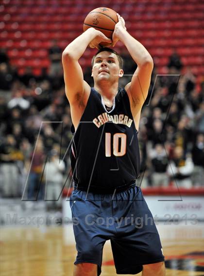 Thumbnail 3 in Army-Navy vs. Mater Dei Catholic (CIF SDS D4 Final) photogallery.
