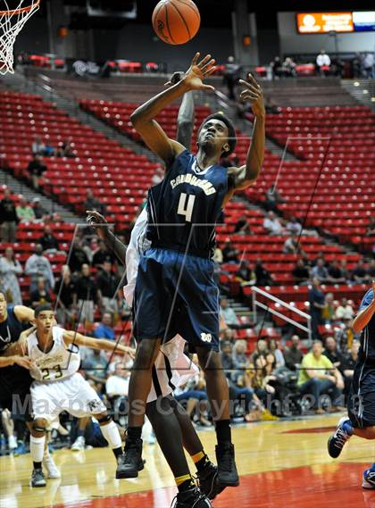 Thumbnail 3 in Army-Navy vs. Mater Dei Catholic (CIF SDS D4 Final) photogallery.