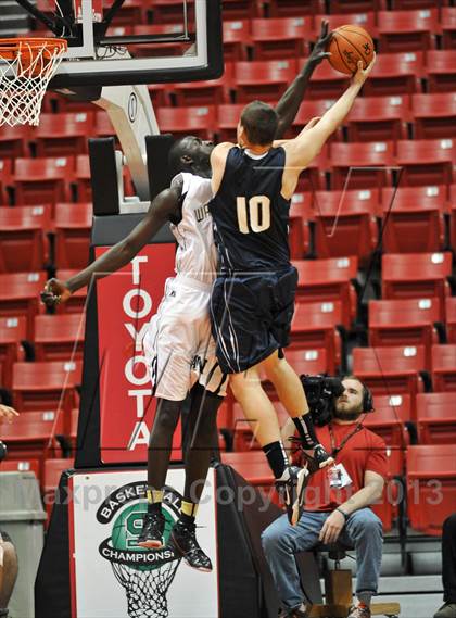 Thumbnail 3 in Army-Navy vs. Mater Dei Catholic (CIF SDS D4 Final) photogallery.