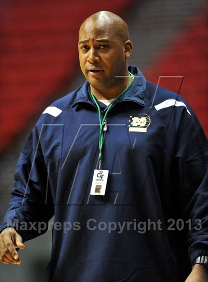 Thumbnail 2 in Army-Navy vs. Mater Dei Catholic (CIF SDS D4 Final) photogallery.