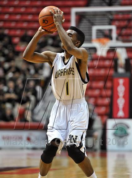 Thumbnail 2 in Army-Navy vs. Mater Dei Catholic (CIF SDS D4 Final) photogallery.