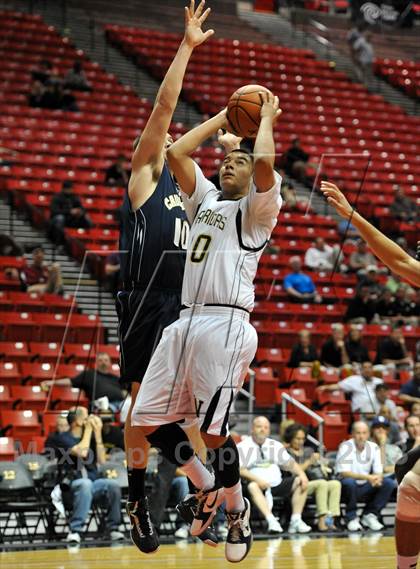 Thumbnail 3 in Army-Navy vs. Mater Dei Catholic (CIF SDS D4 Final) photogallery.