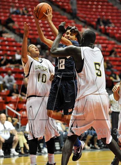 Thumbnail 2 in Army-Navy vs. Mater Dei Catholic (CIF SDS D4 Final) photogallery.