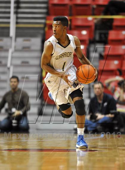 Thumbnail 3 in Army-Navy vs. Mater Dei Catholic (CIF SDS D4 Final) photogallery.