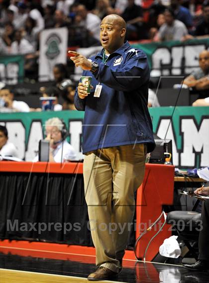 Thumbnail 3 in Army-Navy vs. Mater Dei Catholic (CIF SDS D4 Final) photogallery.