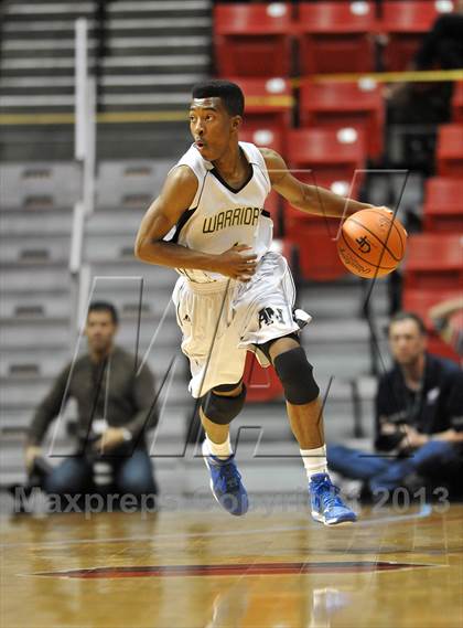Thumbnail 2 in Army-Navy vs. Mater Dei Catholic (CIF SDS D4 Final) photogallery.