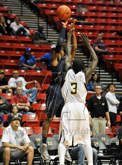 Thumbnail 2 in Army-Navy vs. Mater Dei Catholic (CIF SDS D4 Final) photogallery.