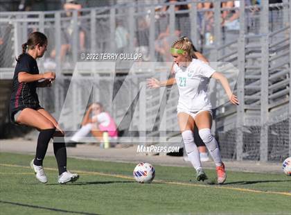 Thumbnail 2 in Farmington vs. Lone Peak (UHSAA 6A Semifinal) photogallery.