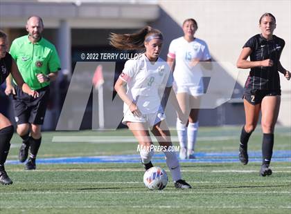 Thumbnail 2 in Farmington vs. Lone Peak (UHSAA 6A Semifinal) photogallery.