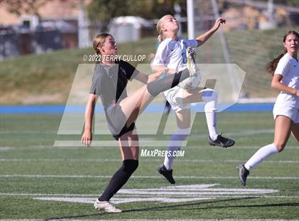 Thumbnail 3 in Farmington vs. Lone Peak (UHSAA 6A Semifinal) photogallery.