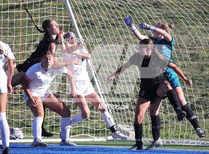 Thumbnail 3 in Farmington vs. Lone Peak (UHSAA 6A Semifinal) photogallery.