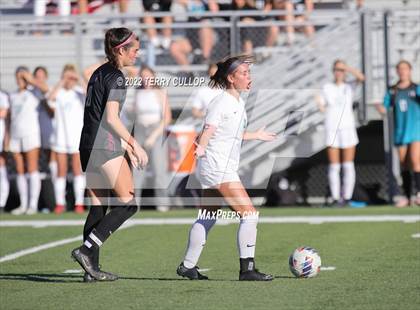 Thumbnail 3 in Farmington vs. Lone Peak (UHSAA 6A Semifinal) photogallery.