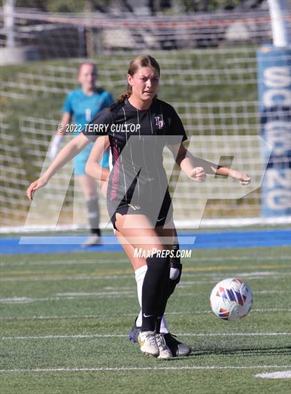 Thumbnail 2 in Farmington vs. Lone Peak (UHSAA 6A Semifinal) photogallery.