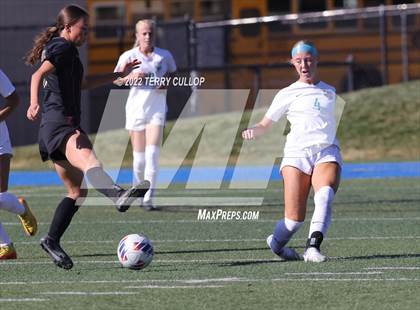 Thumbnail 1 in Farmington vs. Lone Peak (UHSAA 6A Semifinal) photogallery.
