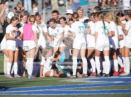 Thumbnail 2 in Farmington vs. Lone Peak (UHSAA 6A Semifinal) photogallery.