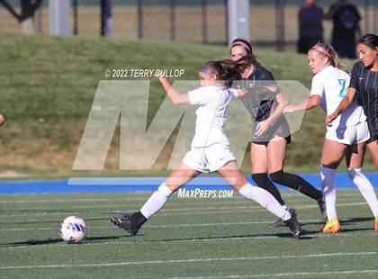 Thumbnail 1 in Farmington vs. Lone Peak (UHSAA 6A Semifinal) photogallery.