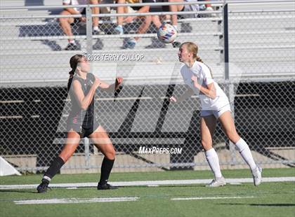 Thumbnail 2 in Farmington vs. Lone Peak (UHSAA 6A Semifinal) photogallery.
