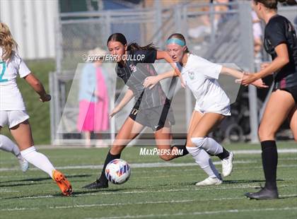 Thumbnail 1 in Farmington vs. Lone Peak (UHSAA 6A Semifinal) photogallery.