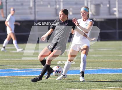 Thumbnail 2 in Farmington vs. Lone Peak (UHSAA 6A Semifinal) photogallery.