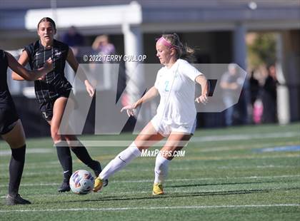 Thumbnail 2 in Farmington vs. Lone Peak (UHSAA 6A Semifinal) photogallery.