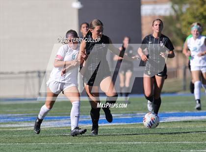 Thumbnail 2 in Farmington vs. Lone Peak (UHSAA 6A Semifinal) photogallery.