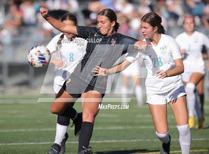 Thumbnail 2 in Farmington vs. Lone Peak (UHSAA 6A Semifinal) photogallery.