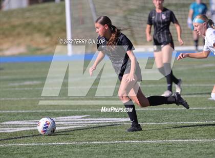 Thumbnail 2 in Farmington vs. Lone Peak (UHSAA 6A Semifinal) photogallery.