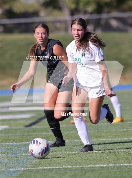 Thumbnail 3 in Farmington vs. Lone Peak (UHSAA 6A Semifinal) photogallery.