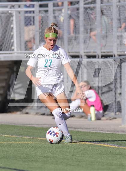 Thumbnail 3 in Farmington vs. Lone Peak (UHSAA 6A Semifinal) photogallery.