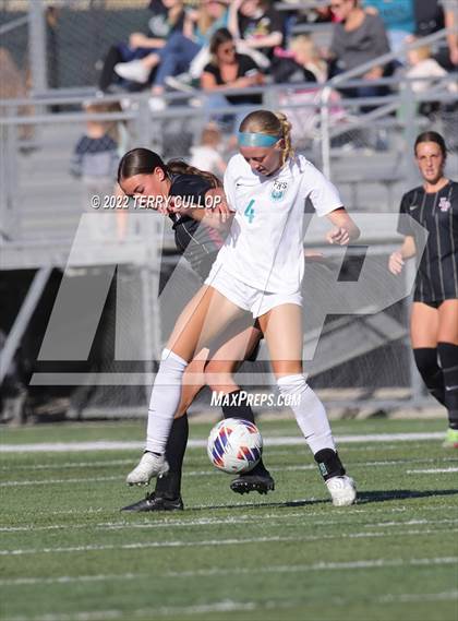 Thumbnail 3 in Farmington vs. Lone Peak (UHSAA 6A Semifinal) photogallery.