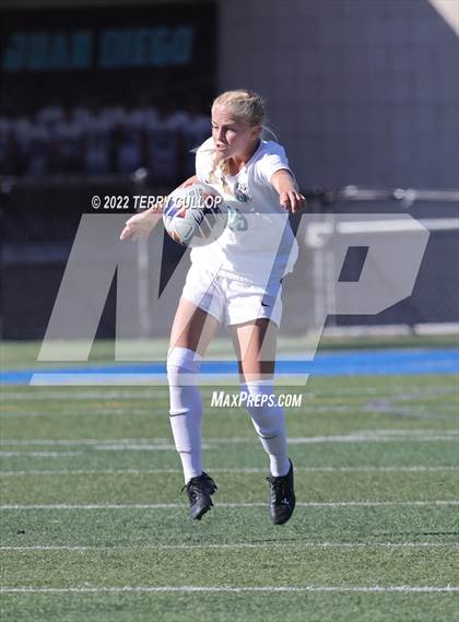 Thumbnail 3 in Farmington vs. Lone Peak (UHSAA 6A Semifinal) photogallery.