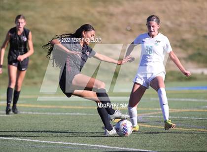 Thumbnail 3 in Farmington vs. Lone Peak (UHSAA 6A Semifinal) photogallery.