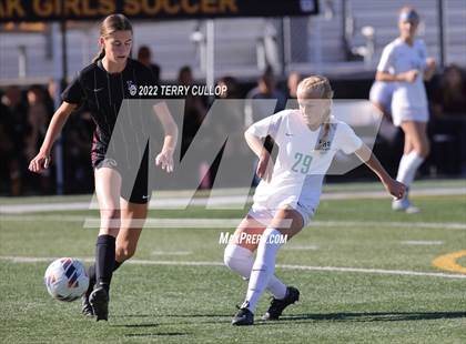 Thumbnail 2 in Farmington vs. Lone Peak (UHSAA 6A Semifinal) photogallery.