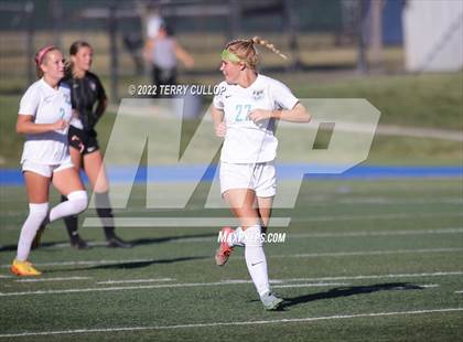 Thumbnail 2 in Farmington vs. Lone Peak (UHSAA 6A Semifinal) photogallery.