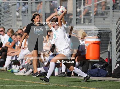 Thumbnail 3 in Farmington vs. Lone Peak (UHSAA 6A Semifinal) photogallery.