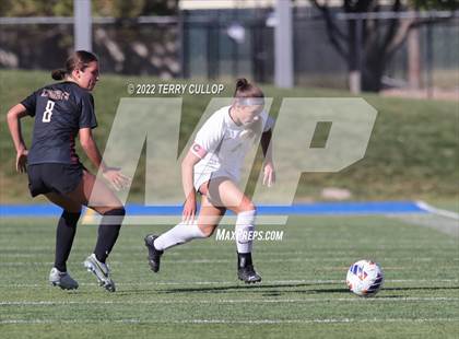 Thumbnail 1 in Farmington vs. Lone Peak (UHSAA 6A Semifinal) photogallery.