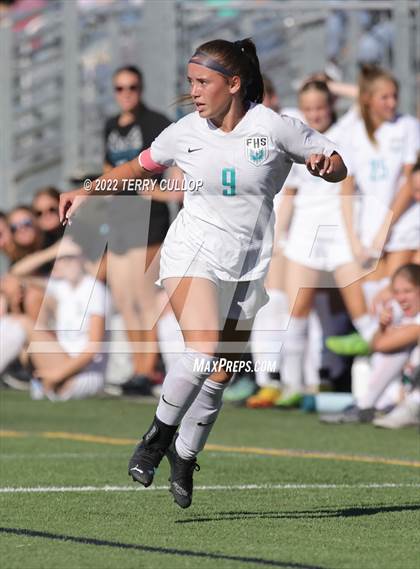 Thumbnail 3 in Farmington vs. Lone Peak (UHSAA 6A Semifinal) photogallery.