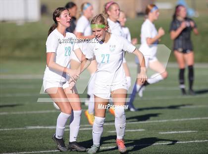 Thumbnail 3 in Farmington vs. Lone Peak (UHSAA 6A Semifinal) photogallery.