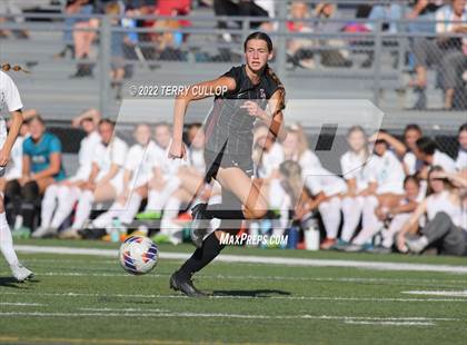 Thumbnail 3 in Farmington vs. Lone Peak (UHSAA 6A Semifinal) photogallery.