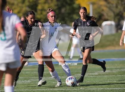 Thumbnail 3 in Farmington vs. Lone Peak (UHSAA 6A Semifinal) photogallery.