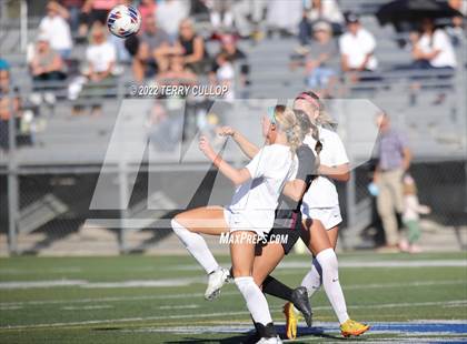 Thumbnail 2 in Farmington vs. Lone Peak (UHSAA 6A Semifinal) photogallery.