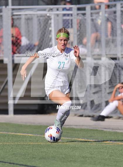 Thumbnail 2 in Farmington vs. Lone Peak (UHSAA 6A Semifinal) photogallery.