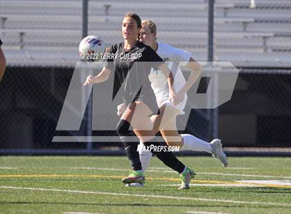 Thumbnail 1 in Farmington vs. Lone Peak (UHSAA 6A Semifinal) photogallery.